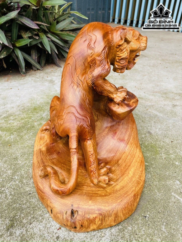 Tượng Hổ Phong Thủy Gỗ Hương Cao 26 Ngang 32 Sâu 25 (cm)
