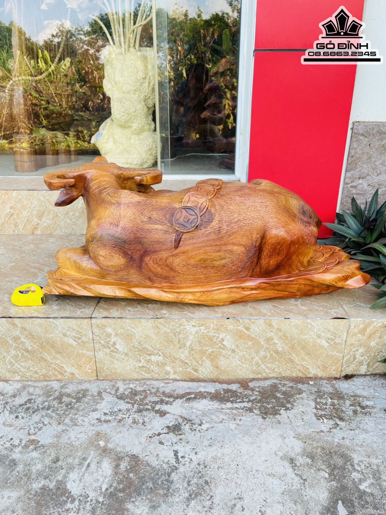 Tượng Trâu Phong Thủy Gỗ Hương Cao 32 Ngang 80 Sâu 40 (cm)