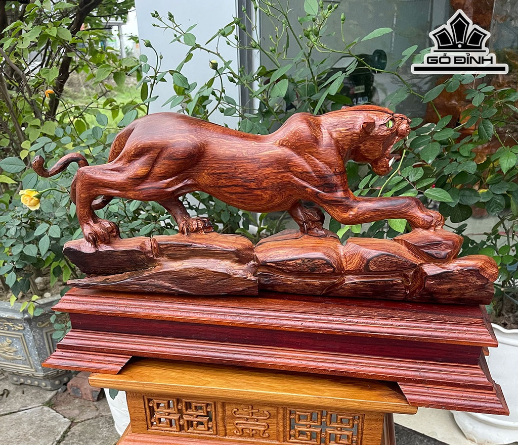Tượng Báo Săn Mồi Gỗ Cẩm Cao 30 Ngang 51 Sâu 13 Kỷ Cao 9 (cm)