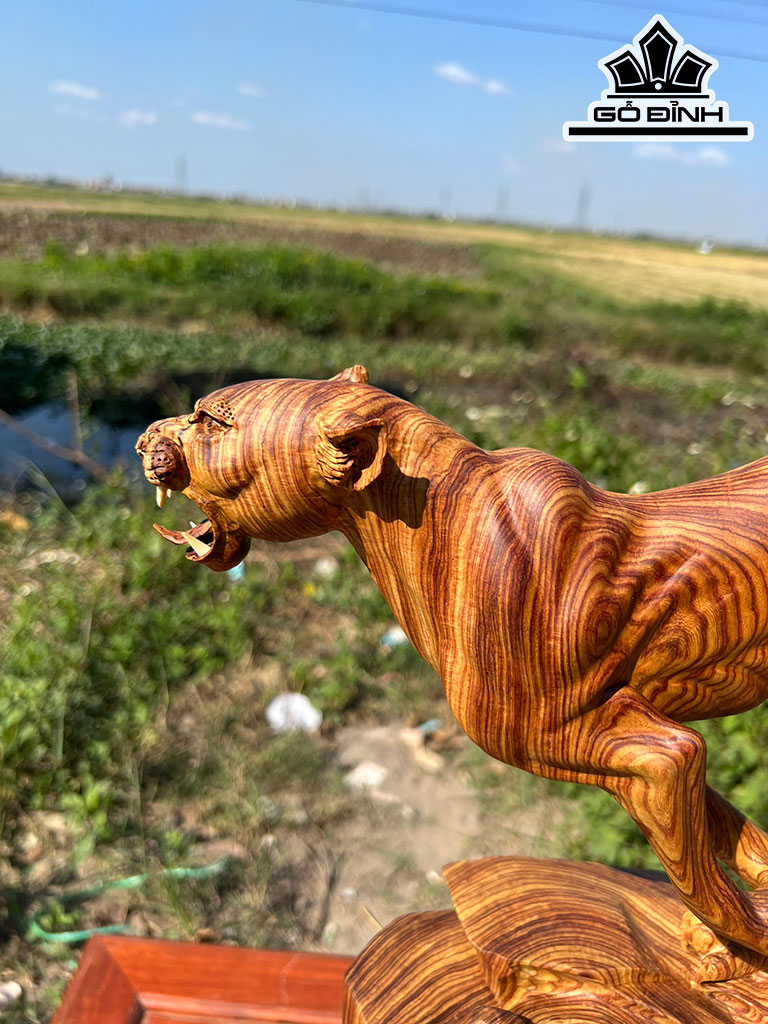 Tượng Báo Săn Mồi Gỗ Cẩm Cao 58 Ngang 32 Sâu 16 (cm)