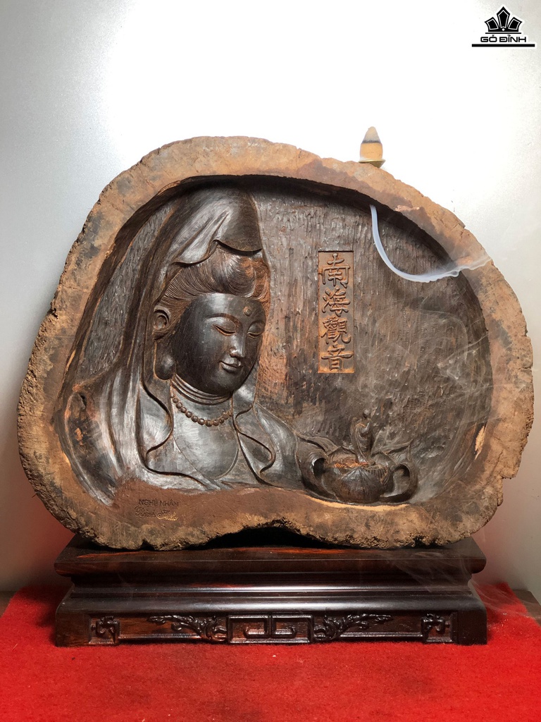 Tượng Phật Bà Quan Âm Gỗ Trắc Ngang 37 Cao 29 Sâu 7 (cm)