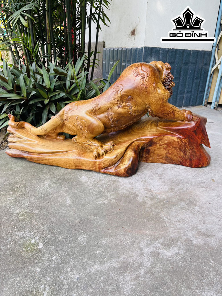 Tượng Hổ Phong Thủy Gỗ Hương Cao 41 Ngang 90 Sâu 30 (cm)