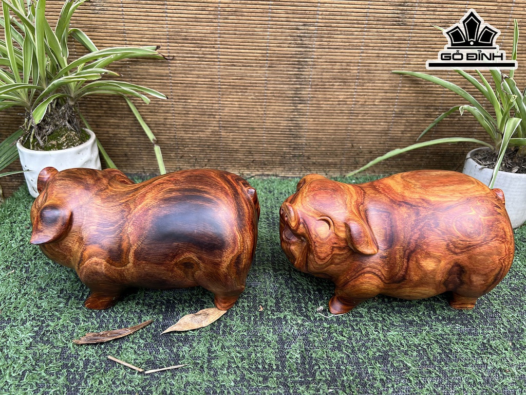 Tượng Heo Phong Thủy Gỗ Sưa Cao 10 Ngang 19 Sâu 11 (cm)