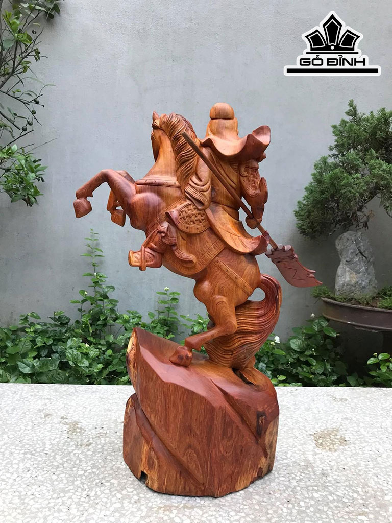 Tượng Quan Công Gỗ Hương Cao 65 Ngang 35 Sâu 21 (cm)