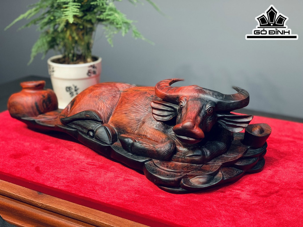 Tượng Trâu Gỗ Trắc Cao 12 Ngang 42 Sâu 18 (cm)