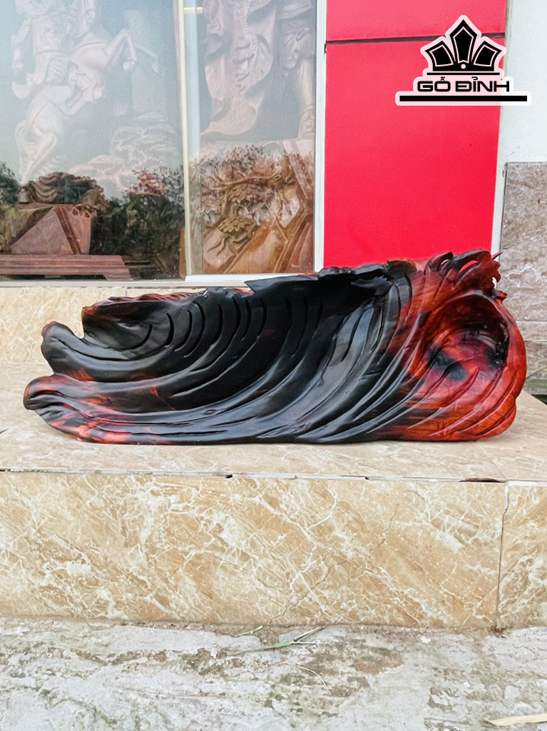 Tượng Cá Kim Long Gỗ Trắc Cao 22 Ngang 62 Sâu 12 (cm)