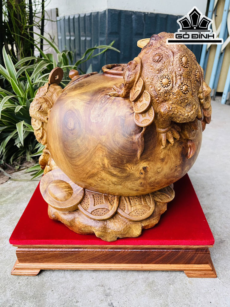Tượng Tam Cóc Ngậm Tiền Gỗ Nu Hương Cao 32 Ngang 36 Sâu 32 (cm)
