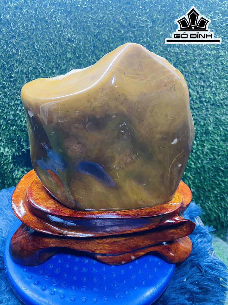 Tác Phẩm Đá Mã Não Cao 23 (cm) 5,5kg