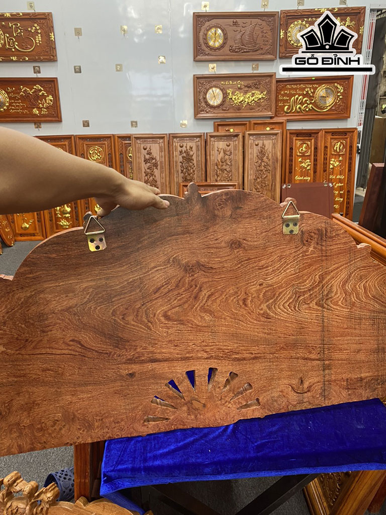 Tranh Quạt Mã Đáo Thành Công Gỗ Hương Cao 50 Ngang 100 Sâu 4 (cm)
