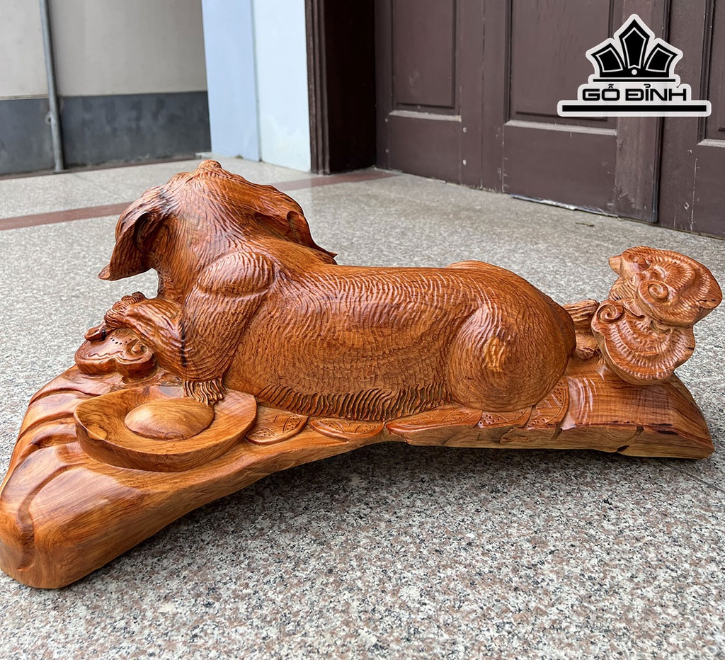 Tượng Chó Gỗ Hương Ngang 65 Cao 32 Sâu 36 (cm)