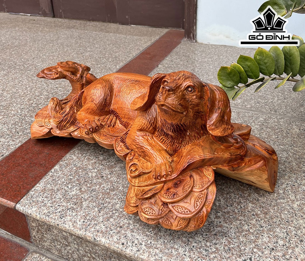 Tượng Chó Gỗ Hương Ngang 65 Cao 32 Sâu 36 (cm)