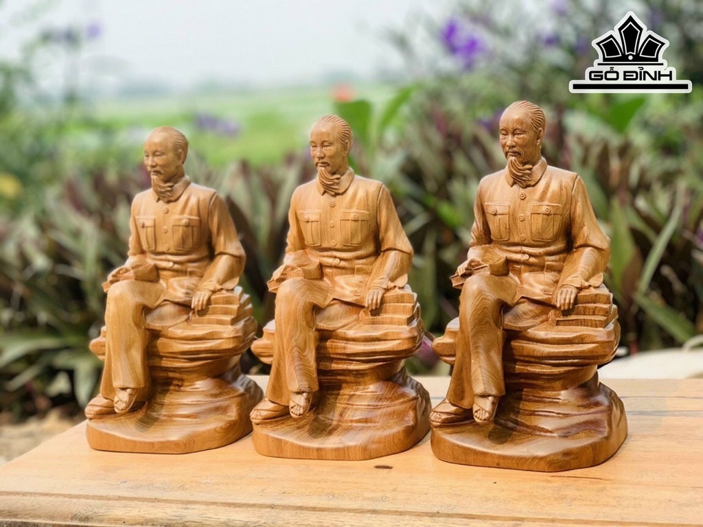 Tượng Bác Hồ Gỗ Bách Xanh Cao 20 Ngang 11 Sâu 10 (cm)