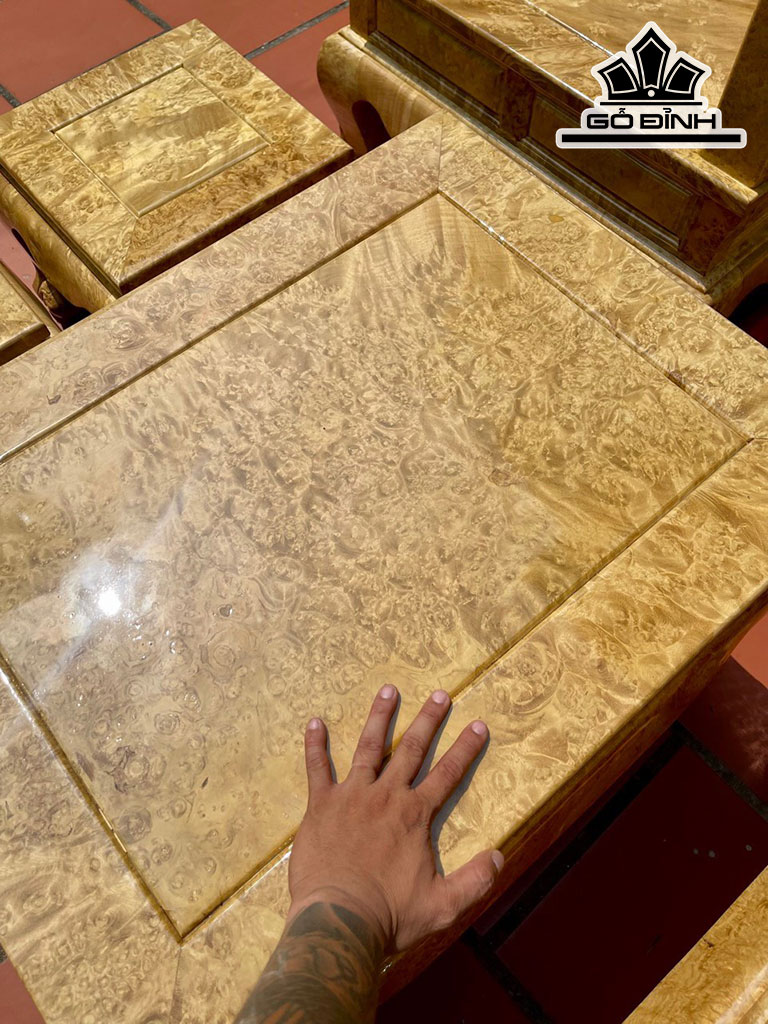 Bộ Bàn Ghế Gỗ Bò Ma Dài 223 Cao 134 (cm)