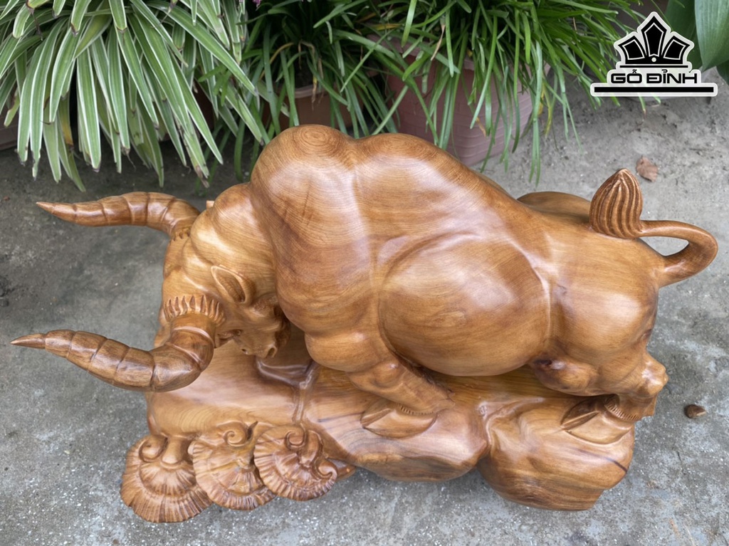 Tượng Bò Tót Gỗ Ngọc Am Cao 38 Ngang 50 Sâu 26 (cm)