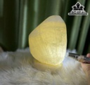 Tác Phẩm Đá Thạch Anh Cao 20 Sâu 12 (cm) 2,9kg