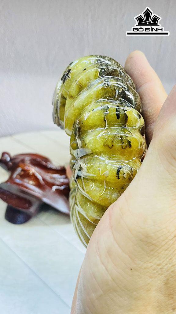 Tác Phẩm Ốc Anh Vũ Hóa Ngọc Cao 17 Ngang 11 (cm) 1,1kg