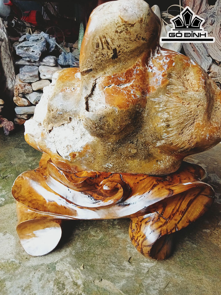 Tác Phẩm Gỗ Hóa Thạch Cao 63 Ngang 52 (cm) 58.5kg