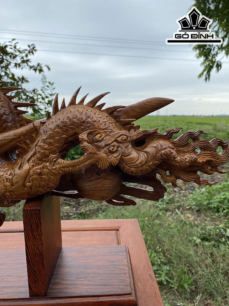 Tượng Nhất Long Quấn Bút Gỗ Cẩm Cao 48 Ngang 72 Sâu 13 (cm)
