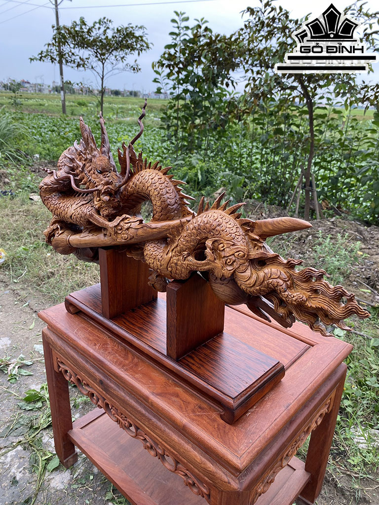Tượng Nhất Long Quấn Bút Gỗ Cẩm Cao 48 Ngang 72 Sâu 13 (cm)