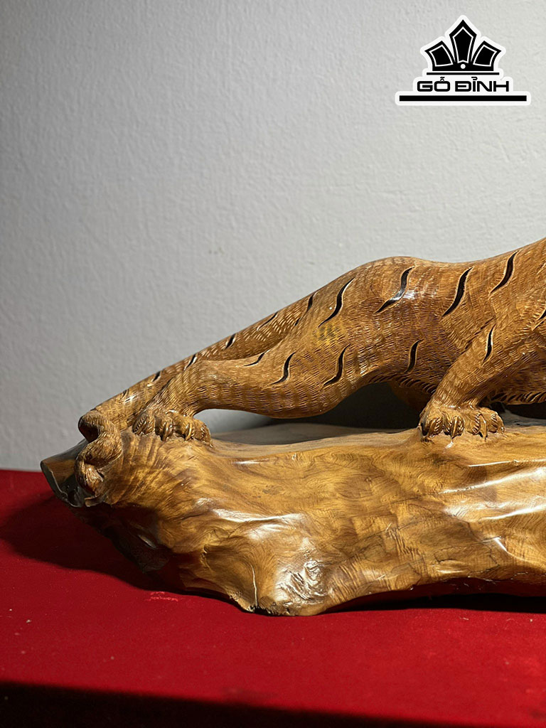 Tượng Hổ Phong Thủy Gỗ Bách Xanh Cao 27 Ngang 62 Sâu 26 (cm)