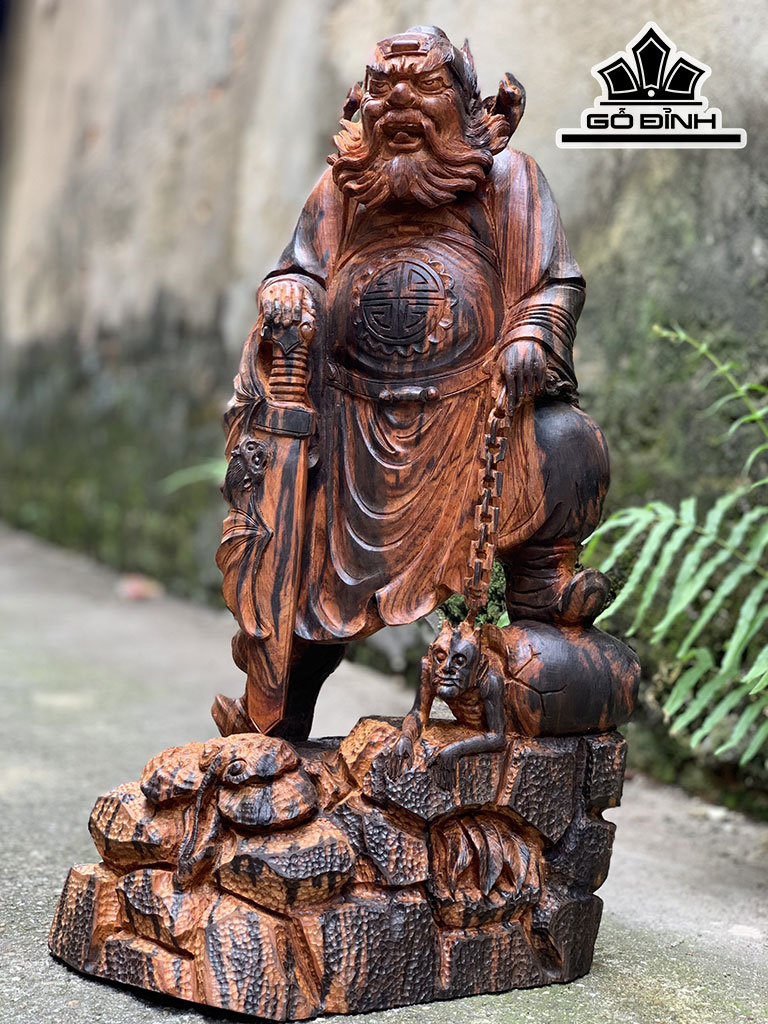 Tượng Đường Chung Quỳ Gỗ Trắc Cao 53 Rộng 27 Sâu 25 (cm)