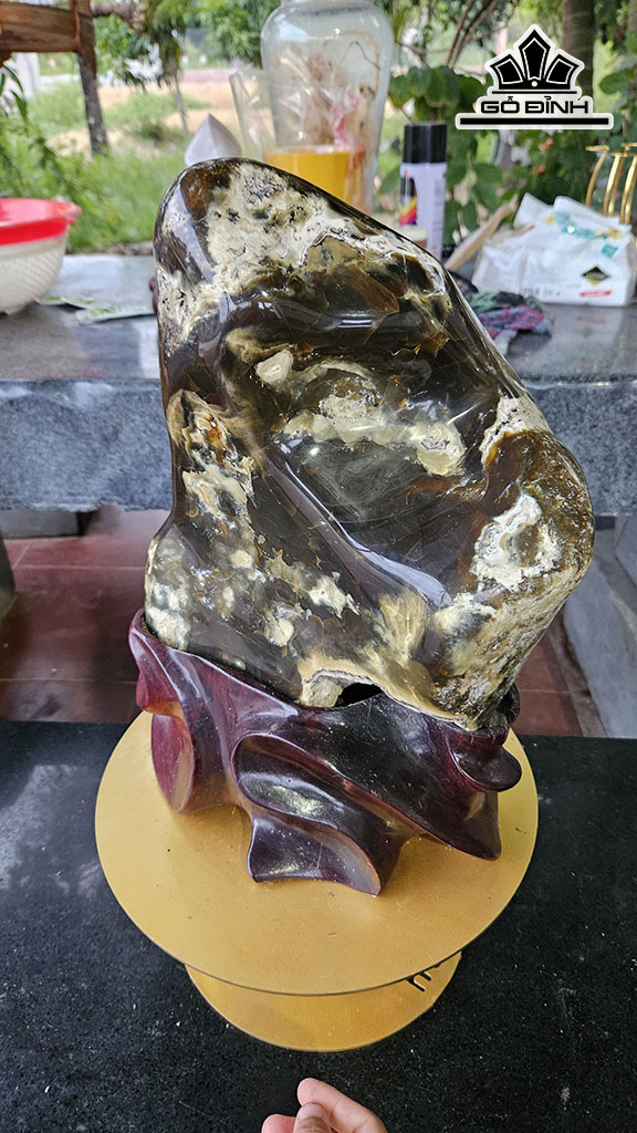 Tác Phẩm Đá Mã Não Cao 38 Ngang 20 (cm) 10kg