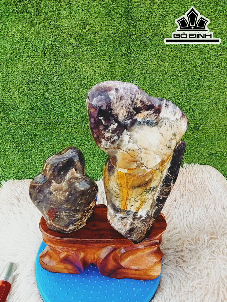 Tác Phẩm Đá Mã Não Cao 34 Ngang 22 (cm) 6kg