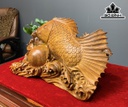 Tượng Cá Chép Ngậm Ngọc Gỗ Ngọc Am Cao 31 Ngang 52 Sâu 23 (cm)
