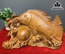 Tượng Cá Chép Ngậm Ngọc Gỗ Ngọc Am Cao 31 Ngang 52 Sâu 23 (cm)