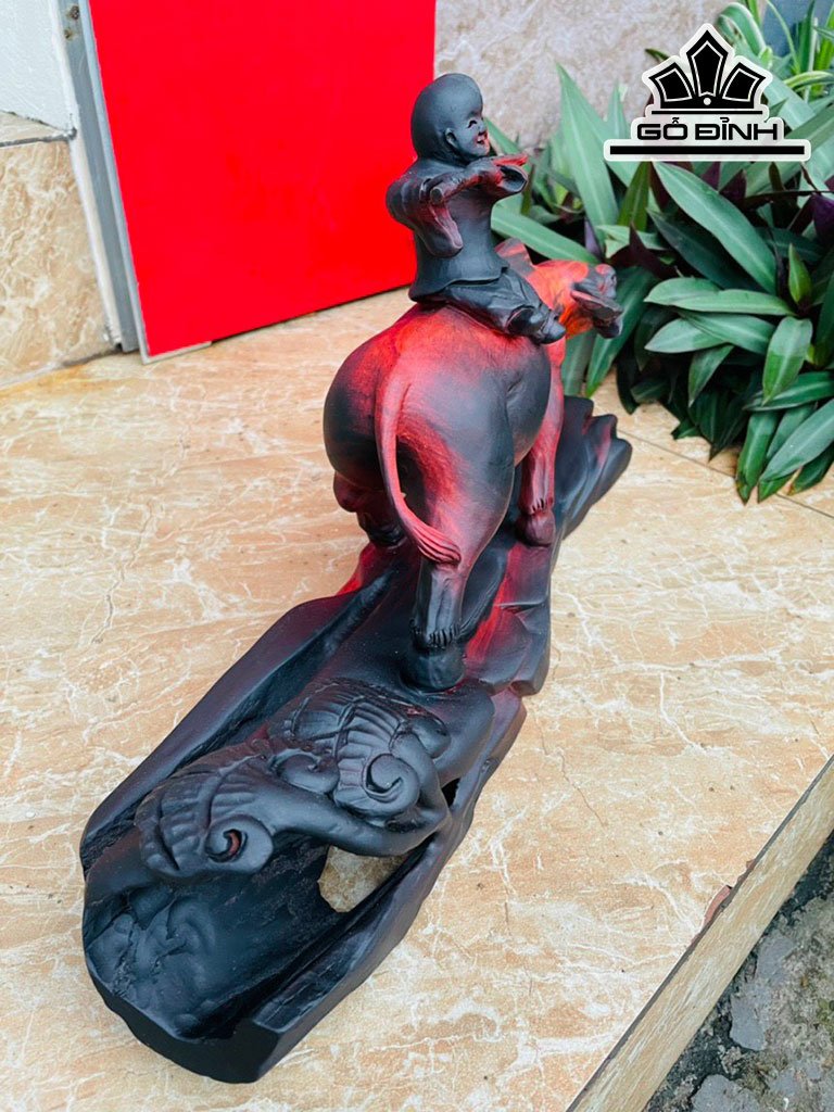 Tiểu Đồng Chăn Trâu Thổi Sáo Gỗ Trắc Cao 25 Ngang 48 Sâu 11 (cm)