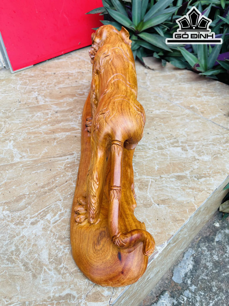 Tượng Hổ Phong Thủy Gỗ Hương Cao 16 Ngang 45 Sâu 11 (cm)