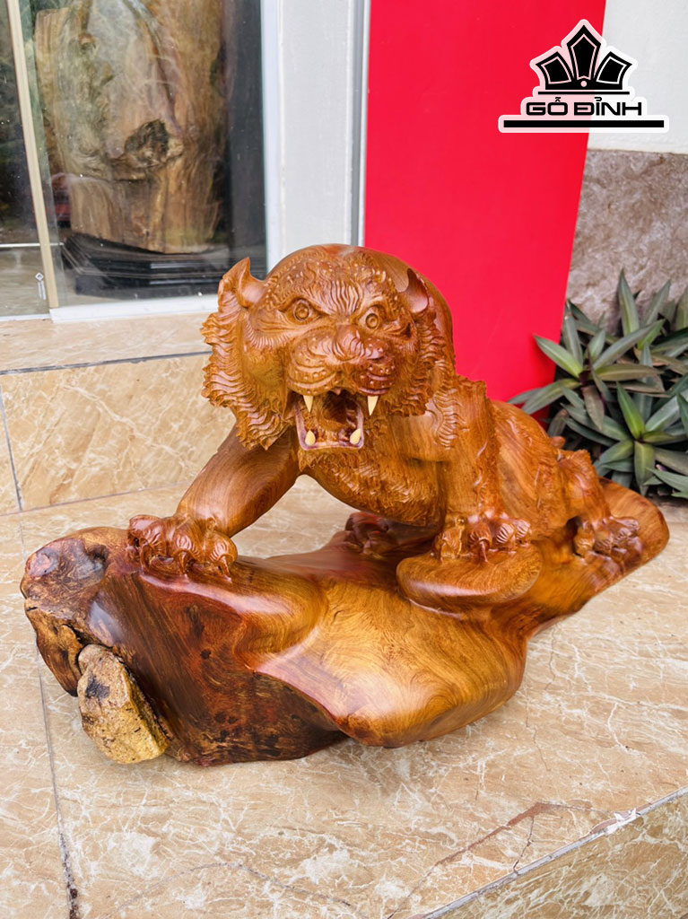 Tượng Hổ Phong Thủy Gỗ Hương Cao 35 Ngang 70 Sâu 28 (cm)