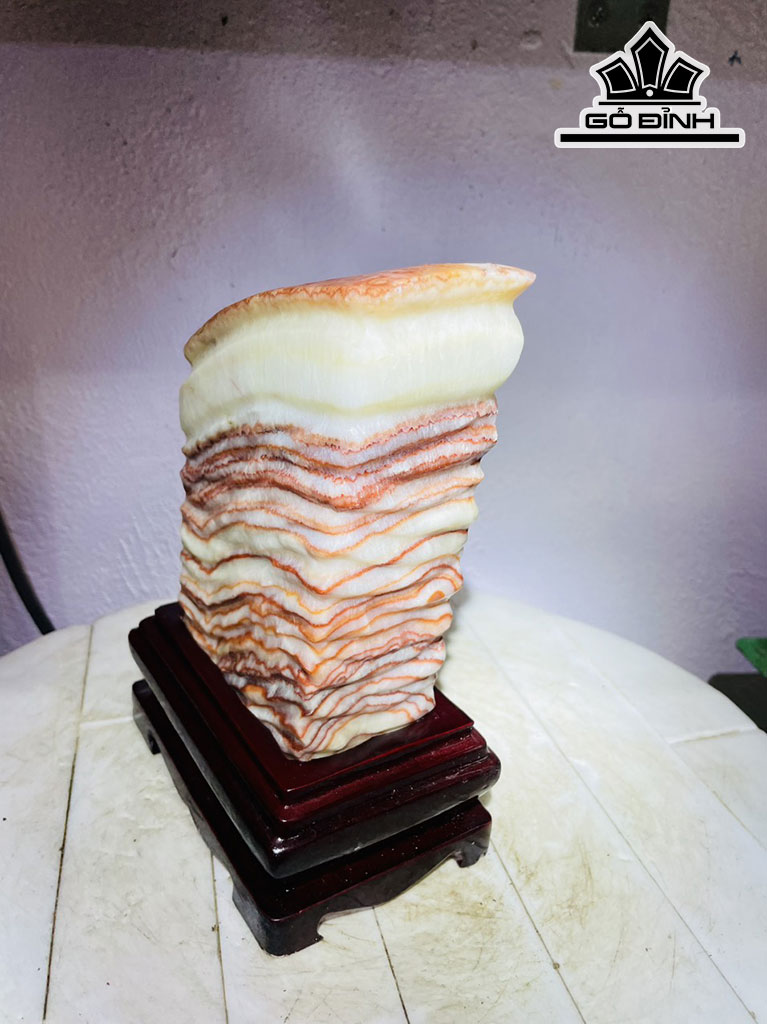 Tác Phẩm Đá Thịt Heo (Canxit) Cao 20 Ngang 12 (cm) 2,9kg