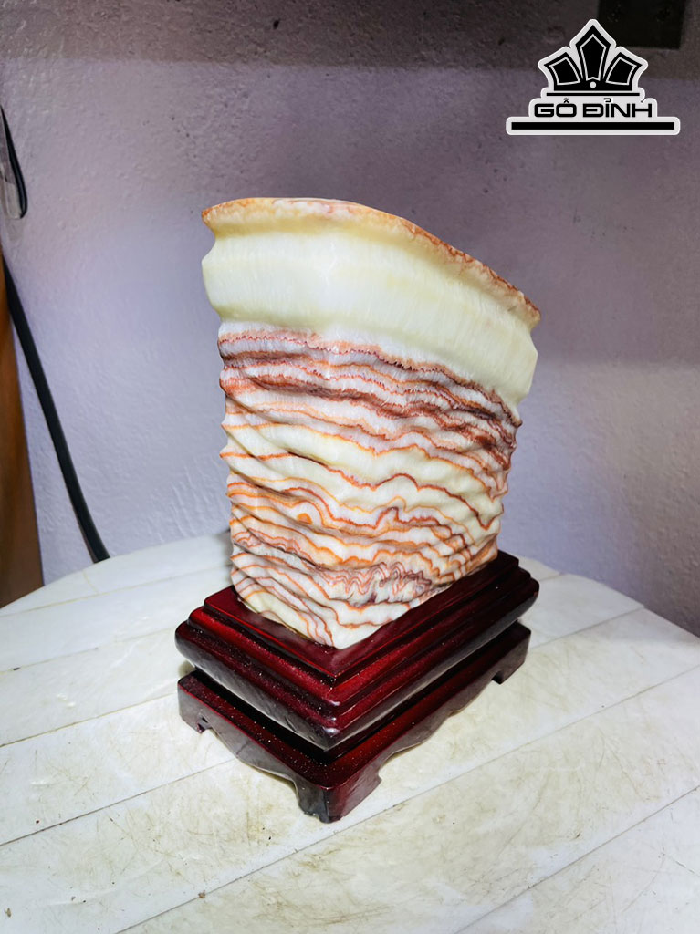 Tác Phẩm Đá Thịt Heo (Canxit) Cao 20 Ngang 12 (cm) 2,9kg