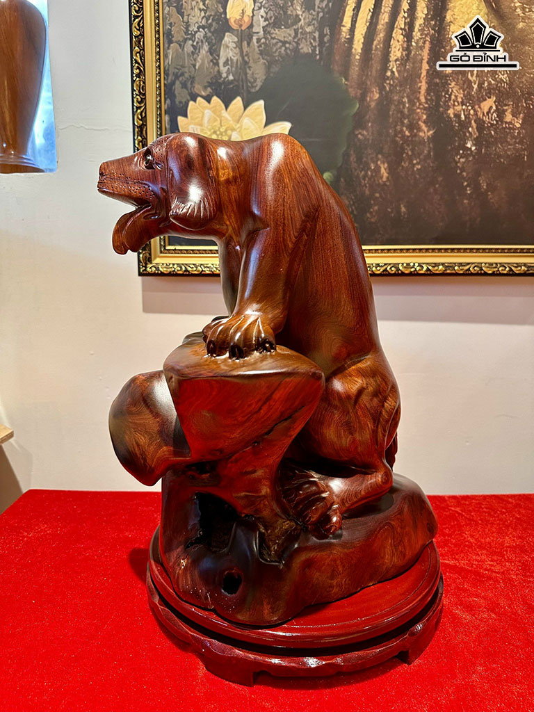 Tượng Chó Gỗ Hương Cao 38 Ngang 36 Sâu 35 (cm)