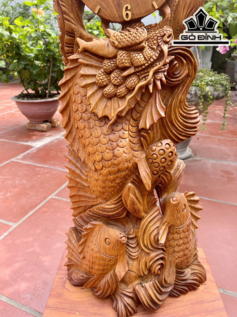 dong-ho-ca-chep-hoa-rong-go-huong-cao-80-ngang-36-sau-21-cm-418787
