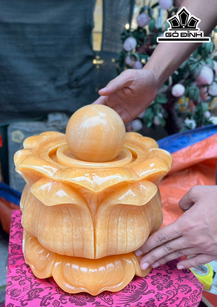 Phong Thủy Luân Hoa Sen Đá Ngọc Hoàng Long Cao 28 Ngang 26 (cm)