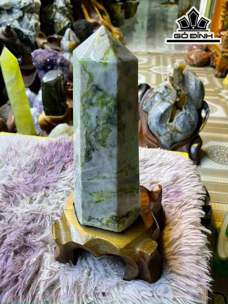 Trụ Đá Đá Serpentine Cao 30 (cm) 3,1kg
