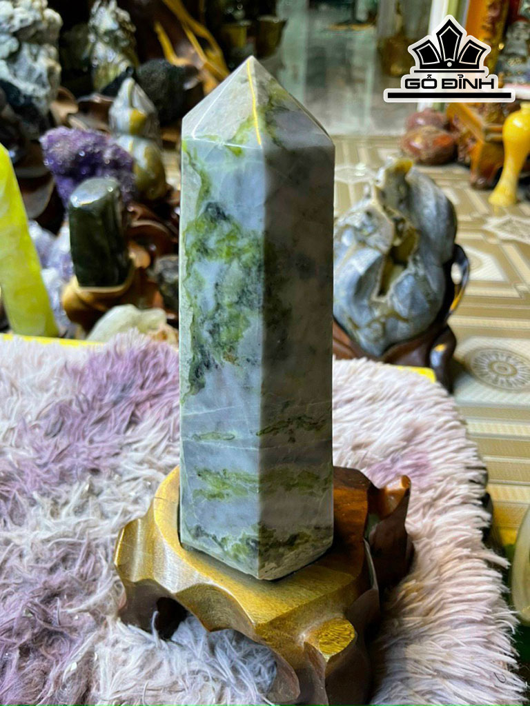 Trụ Đá Đá Serpentine Cao 30 (cm) 3,1kg
