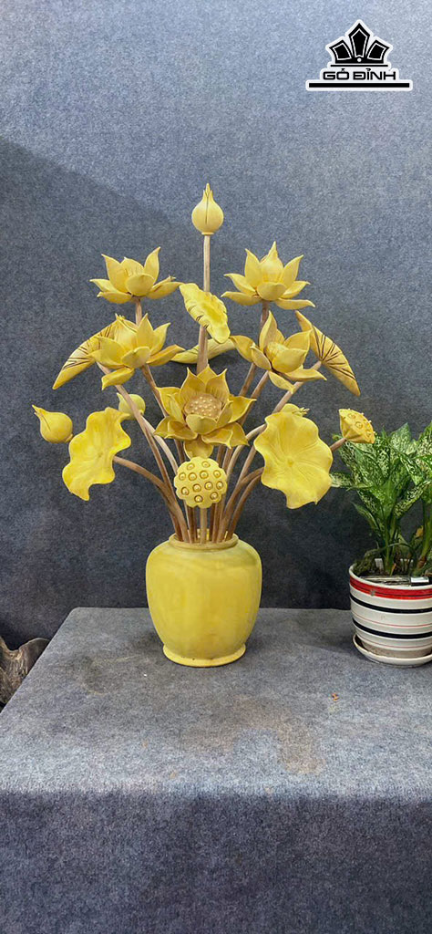 binh-hoa-sen-17-bong-go-mit-cao-85-ngang-55-sau-42-cm-422839