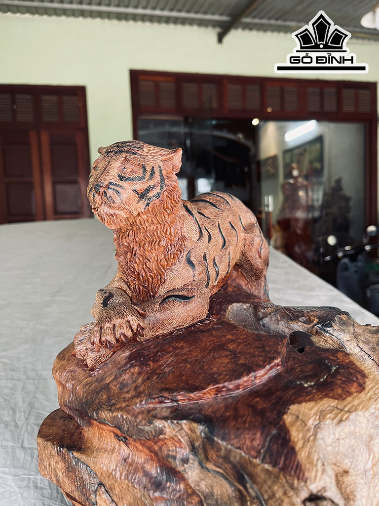 tuong-manh-ho-ngu-tri-go-huong-cao-36-ngang-30-sau-25-cm-426957