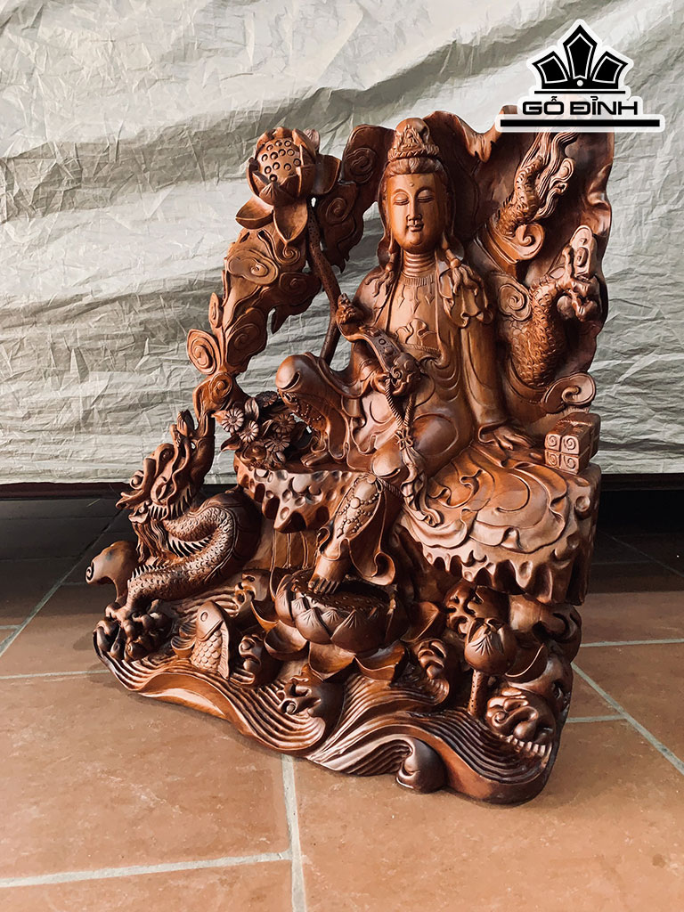 tuong-phat-quan-am-bo-tat-tu-bi-go-huong-cao-70-ngang-68-sau-30-cm-427034