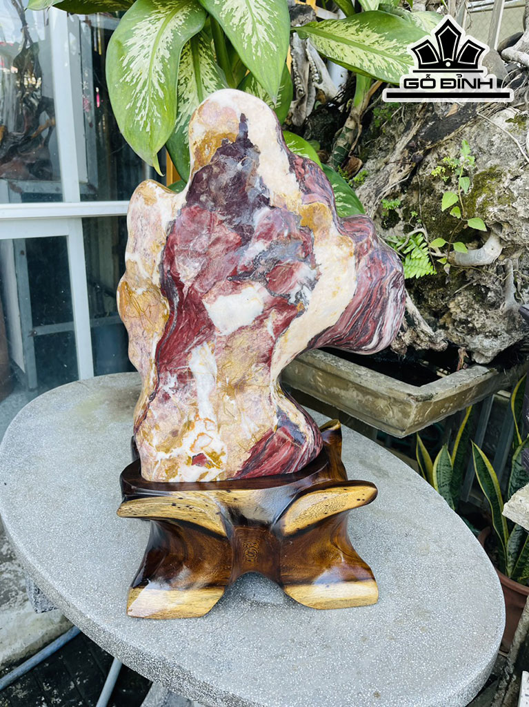 Tác Phẩm Đá Serpentine Cao 62 (cm) 33kg