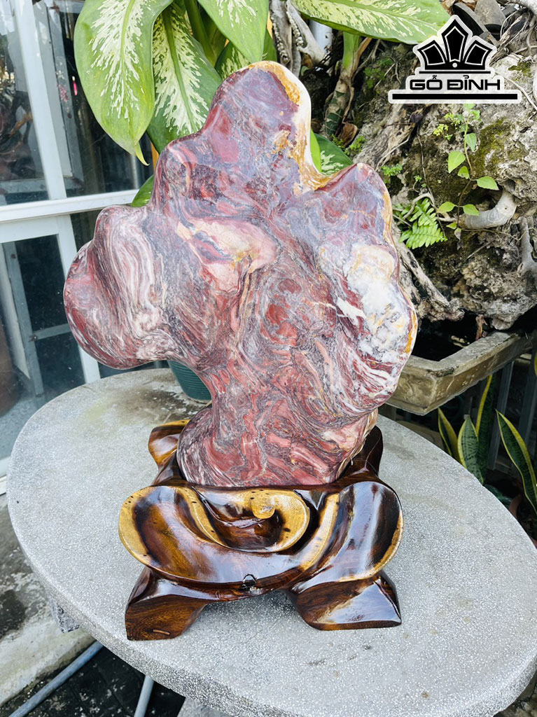 Tác Phẩm Đá Serpentine Cao 62 (cm) 33kg