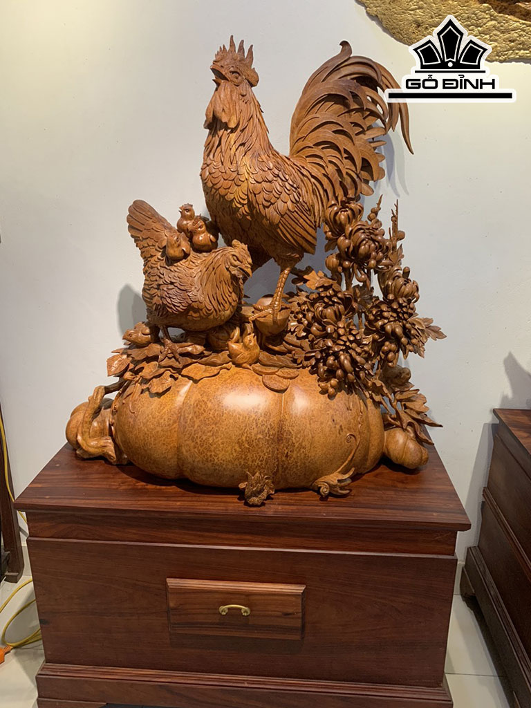tuong-gia-dinh-ga-go-nu-huong-cao-99-ngang-100-sau-40-cm-430211