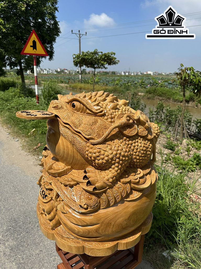 tuong-thiem-thu-go-cam-vang-cao-60-ngang-60-sau-60-cm-437706