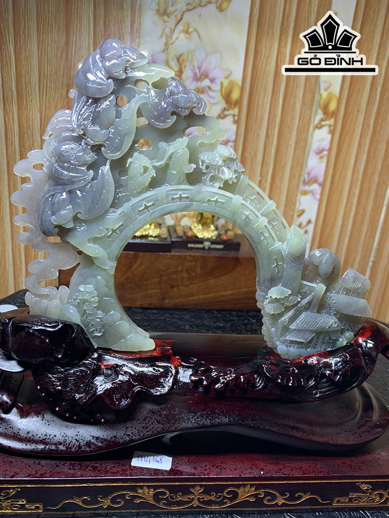 Tác Phẩm Du Sơn Ngoạn Thủy Đá Ngọc Bích (Nephrite Jade) Cao 204 Ngang 149 Sâu 14,1 (mm) 372,8g