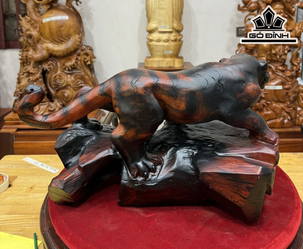 tuong-ho-phong-thuy-go-trac-cao-28-ngang-50-sau-25-cm-442885
