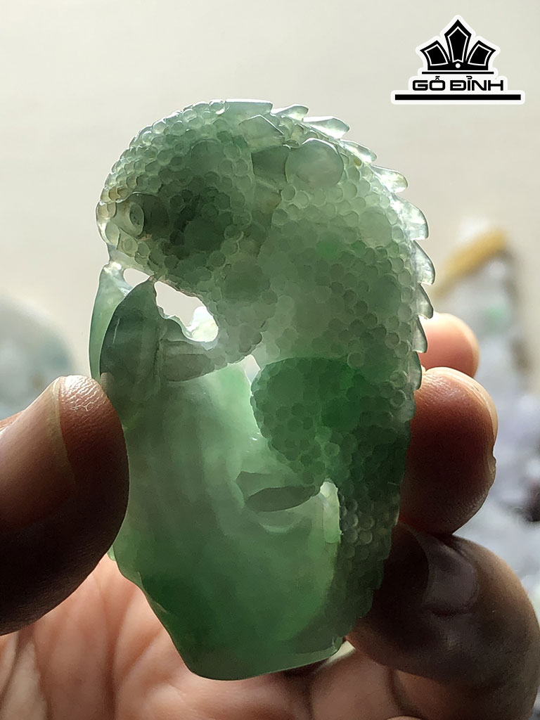 Mặt Dây Chuyền Kỳ Nhông Đá Cẩm Thạch Cao 56 Ngang 32 Sâu 13,3 (mm) 44g