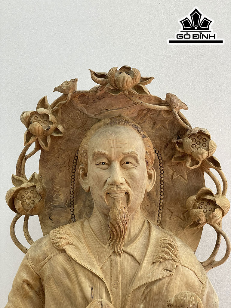 chan-dung-bac-ho-go-bach-xanh-cao-85-ngang-48-sau-28-cm-443823